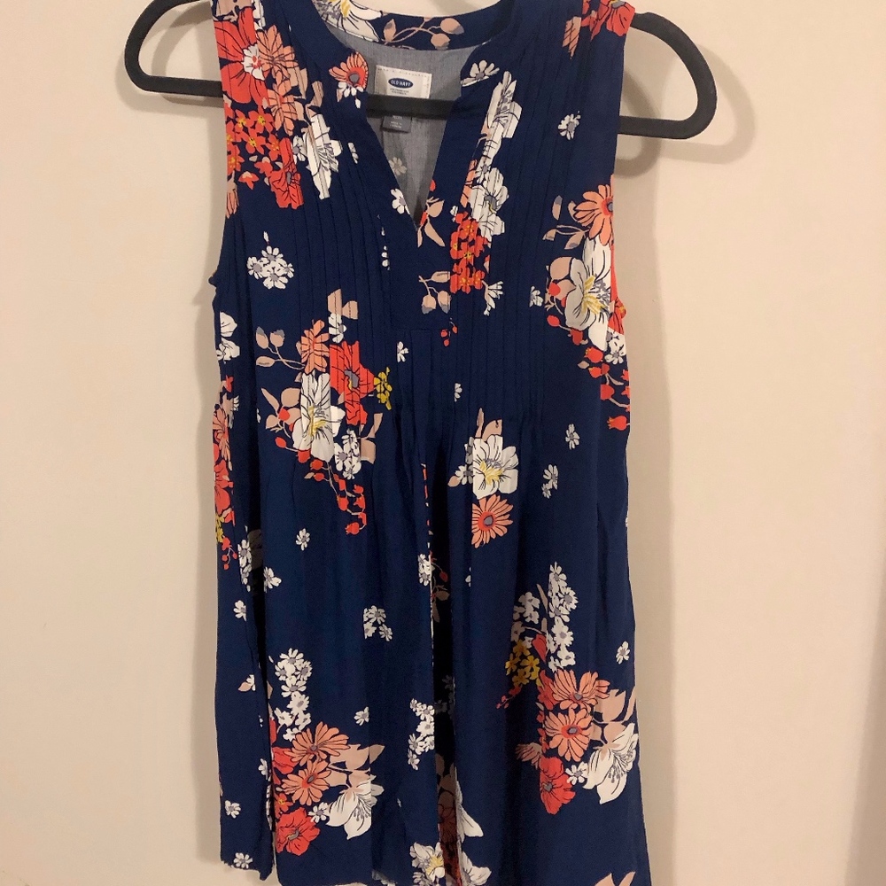 Sleeveless Pintuck Floral Print Dress
